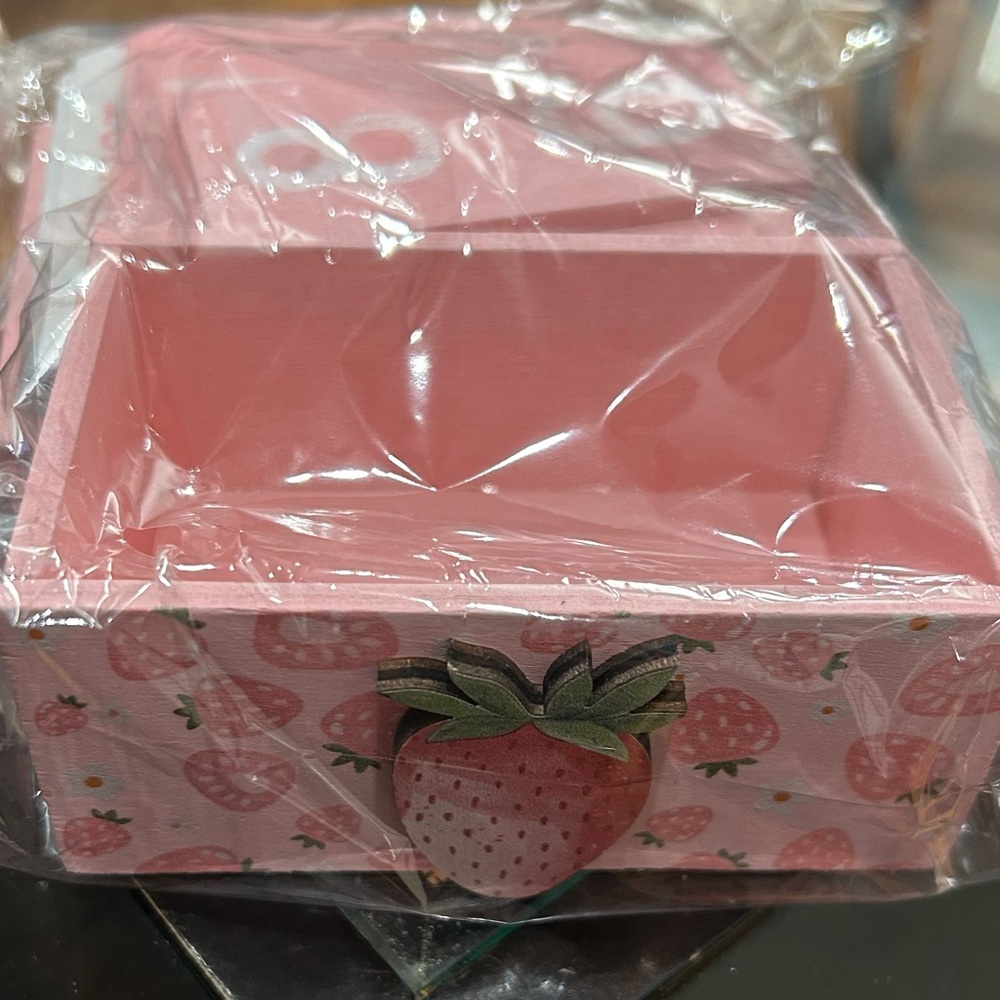 Pink Strawberry Calendar Box